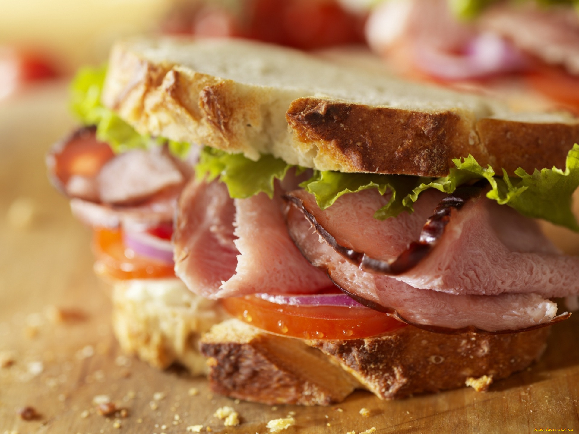 Сэндвич смотрит. Сэндвич с ветчиной Спар. Фуджи сэндвич с ветчиной. Холодные бутерброды. Вкусные бутерброды.